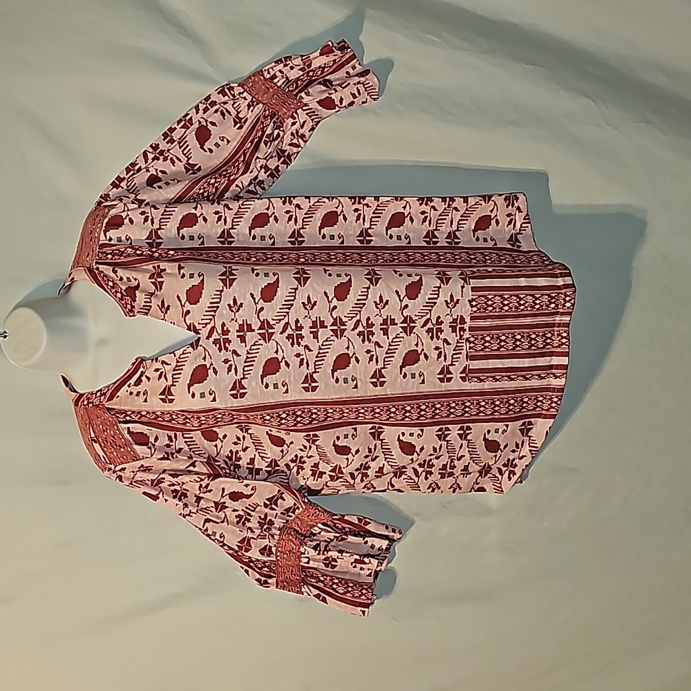 Suzanne Betro top